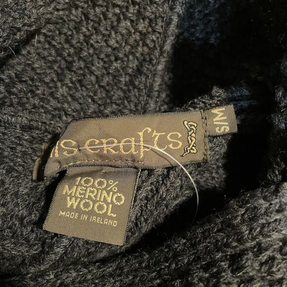 Inis Crafts Sweater Cape Poncho Merino Wool Cable Knit Ireland Made S/M New - Picture 3 of 9